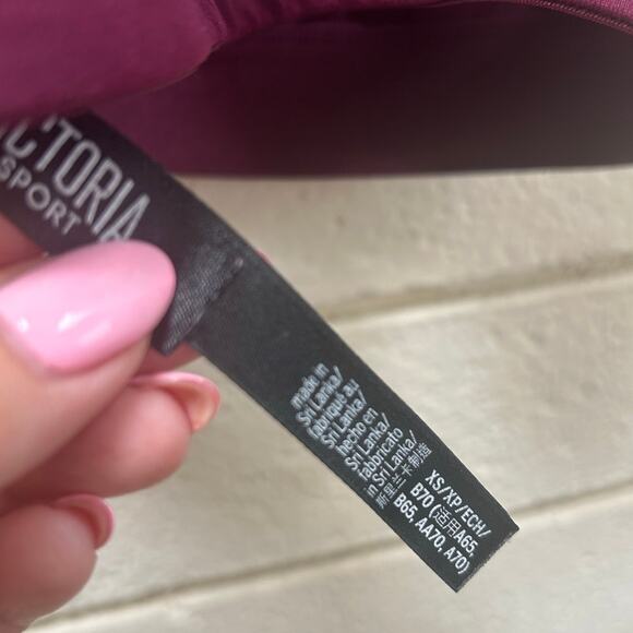 Victoria’s Secret Strappy Back Purple Sports Bra size XS - Picture 5 of 8